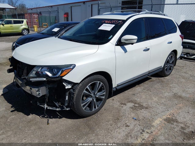 Продажа на аукционе авто 2017 Nissan Pathfinder Platinum, vin: 5N1DR2MMXHC638570, номер лота: 44661853