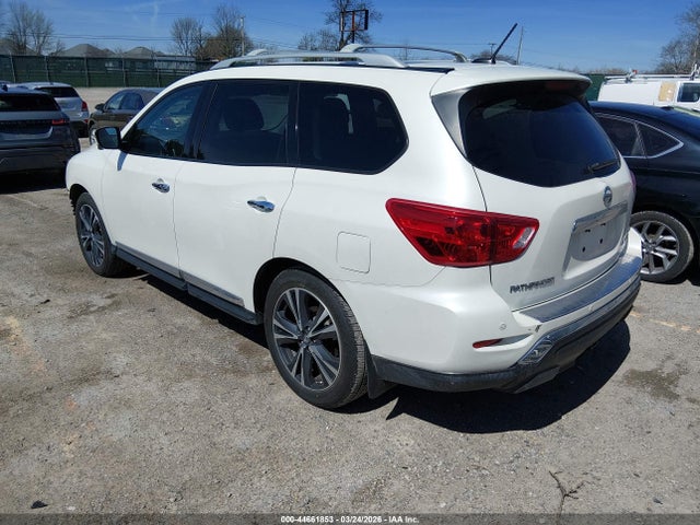 Продажа на аукционе авто 2017 Nissan Pathfinder Platinum, vin: 5N1DR2MMXHC638570, номер лота: 44661853