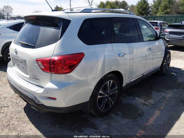 Продажа на аукционе авто 2017 Nissan Pathfinder Platinum, vin: 5N1DR2MMXHC638570, номер лота: 44661853