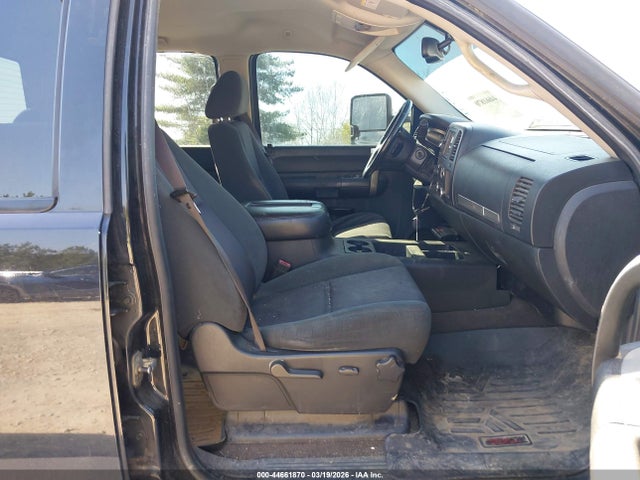 44661870 :رقم المزاد ، 1GTHK23638F209671 vin ، 2008 Gmc Sierra 2500hd Sle2 مزاد بيع