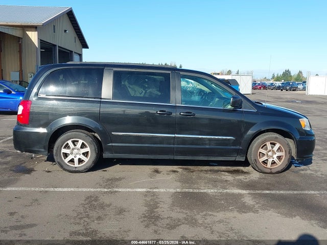 2012 Chrysler Town & Country Touring მანქანა იყიდება აუქციონზე, vin: 2C4RC1BG3CR158549, აუქციონის ნომერი: 44661877