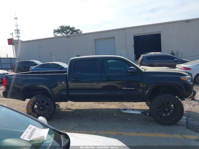 Продажа на аукционе авто 2017 Toyota Tacoma Trd Sport, vin: 5TFBZ5DN2HX002370, номер лота: 44661882
