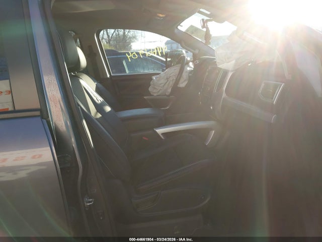2019 NISSAN TITAN XD 1N6BA1F4XKN512213 Photo 4