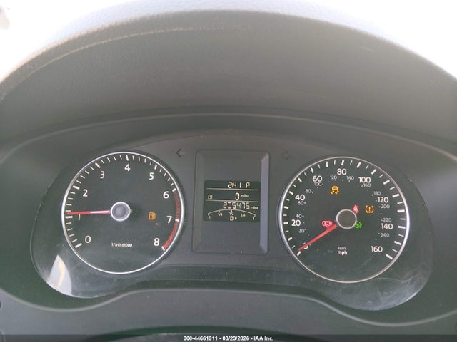 44661911 :رقم المزاد ، 3VWD07AJ7EM401175 vin ، 2014 Volkswagen Jetta 1.8t Se مزاد بيع