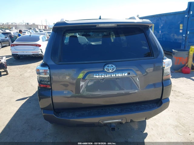 JTEZU5JR9J5188569 Toyota 4runner Sr5 Premium