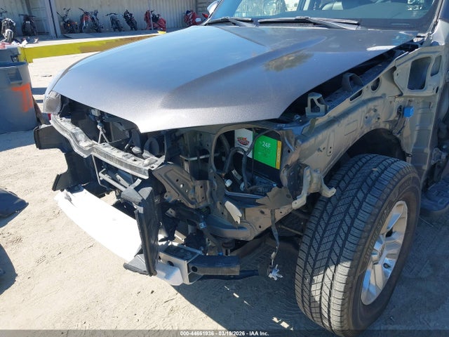JTEZU5JR9J5188569 Toyota 4runner Sr5 Premium