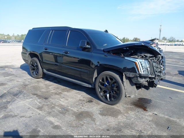 2018 Cadillac Escalade Esv Luxury მანქანა იყიდება აუქციონზე, vin: 1GYS3HKJ9JR343949, აუქციონის ნომერი: 44661945