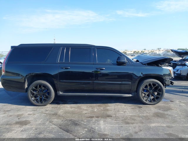 44661945 :رقم المزاد ، 1GYS3HKJ9JR343949 vin ، 2018 Cadillac Escalade Esv Luxury مزاد بيع