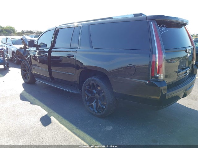 44661945 :رقم المزاد ، 1GYS3HKJ9JR343949 vin ، 2018 Cadillac Escalade Esv Luxury مزاد بيع