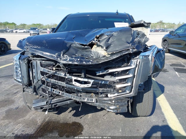 44661945 :رقم المزاد ، 1GYS3HKJ9JR343949 vin ، 2018 Cadillac Escalade Esv Luxury مزاد بيع