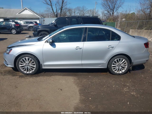 Aukcja sprzedaży 2016 Volkswagen Jetta 1.8t Sel, vin: 3VWL17AJXGM325091, numer aukcji: 44662041