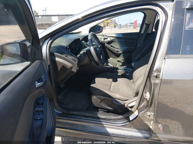 1FADP3F20GL391012 Ford FOCUS SE