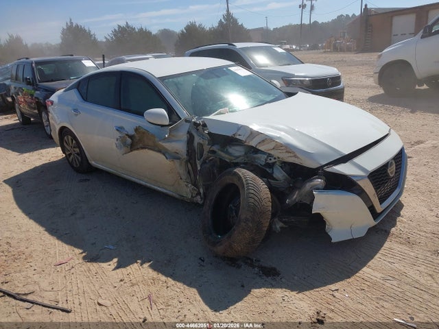 44662051 :رقم المزاد ، 1N4BL4BV3LC147566 vin ، 2020 Nissan Altima S Fwd مزاد بيع