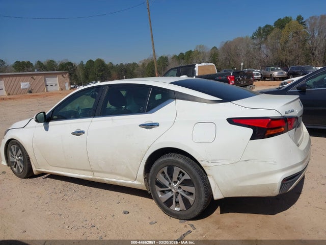 44662051 :رقم المزاد ، 1N4BL4BV3LC147566 vin ، 2020 Nissan Altima S Fwd مزاد بيع