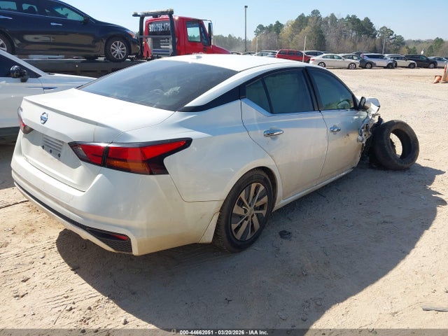 44662051 :رقم المزاد ، 1N4BL4BV3LC147566 vin ، 2020 Nissan Altima S Fwd مزاد بيع