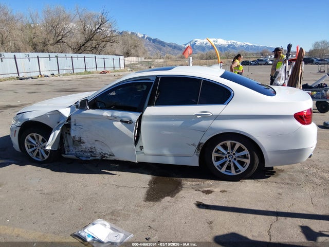 44662091 :رقم المزاد ، WBA5A5C5XFD513603 vin ، 2015 Bmw 528i مزاد بيع