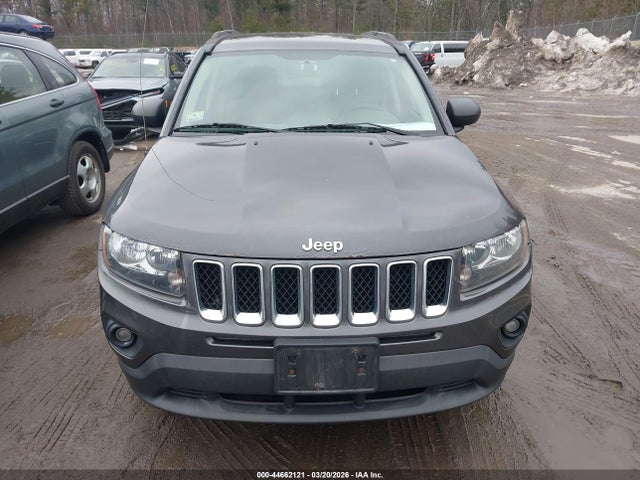 44662121 :رقم المزاد ، 1C4NJDBB0FD271912 vin ، 2015 Jeep Compass Sport مزاد بيع