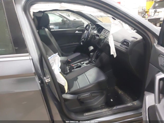 2020 Volkswagen Tiguan 2.0t Se/2.0t Se R-line Black/2.0t Sel მანქანა იყიდება აუქციონზე, vin: 3VV2B7AXXLM181862, აუქციონის ნომერი: 44662144