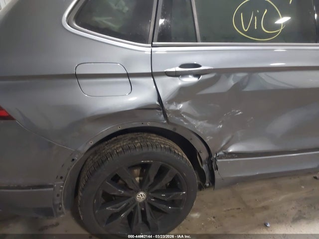 2020 Volkswagen Tiguan 2.0t Se/2.0t Se R-line Black/2.0t Sel მანქანა იყიდება აუქციონზე, vin: 3VV2B7AXXLM181862, აუქციონის ნომერი: 44662144