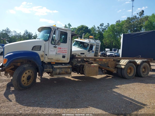 Продаж на аукціоні авто 2004 Mack 700 Cv700, vin: 1M2AG11C04M009497, номер лоту: 44662242