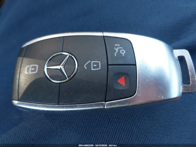 44662289 :رقم المزاد ، WDDWJ8DB8KF831933 vin ، 2019 Mercedes-benz C 300 مزاد بيع