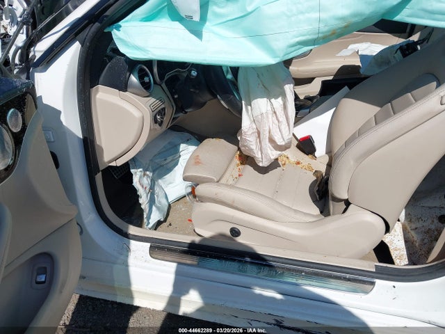 44662289 :رقم المزاد ، WDDWJ8DB8KF831933 vin ، 2019 Mercedes-benz C 300 مزاد بيع