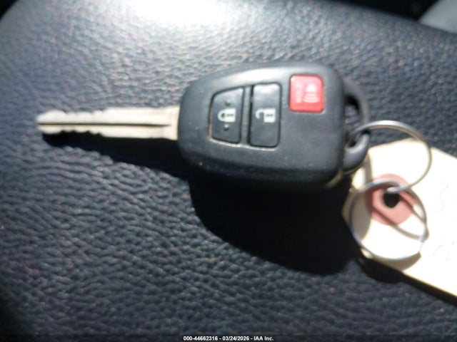 Toyota RAV4 LE 2017 2T3ZFREV8HW378167 Image 11