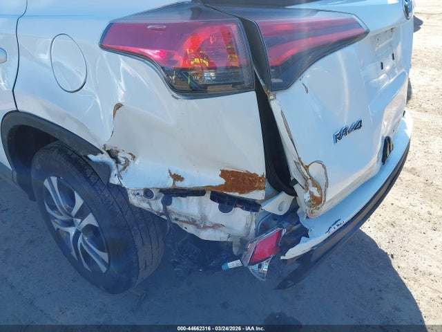 Toyota RAV4 LE 2017 2T3ZFREV8HW378167 Image 6