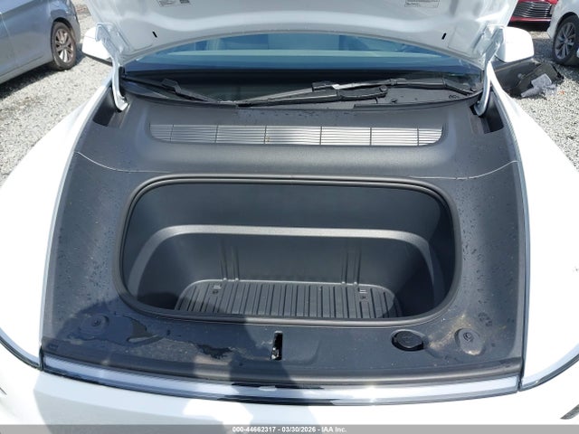 2026 TESLA MODEL Y 7SAYGDEE3TF452379 Photo 9