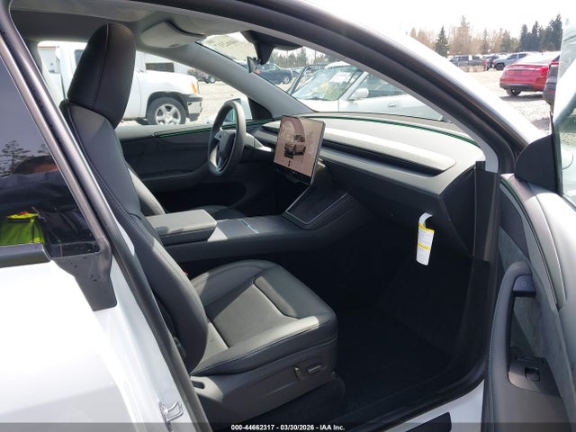 Продаж на аукціоні авто 2026 Tesla Model Y All-wheel Drive/long Range Launch Series/premium All-wheel Drive, vin: 7SAYGDEE3TF452379, номер лоту: 44662317