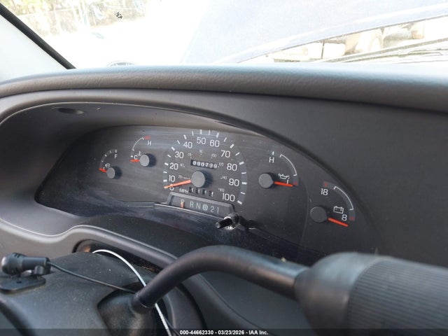 2003 Ford E-150 Chateau/xl/xlt მანქანა იყიდება აუქციონზე, vin: 1FMRE11W33HB80271, აუქციონის ნომერი: 44662330