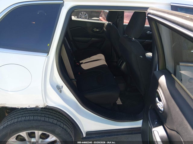 Продаж на аукціоні авто 2019 Jeep Cherokee Latitude Fwd, vin: 1C4PJLCBXKD340388, номер лоту: 44662340