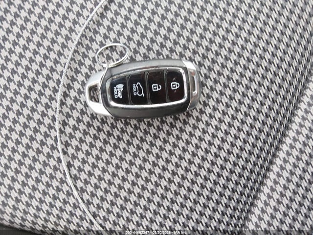 44662347 :رقم المزاد ، KM8K22AA5MU721348 vin ، 2021 Hyundai Kona Sel مزاد بيع