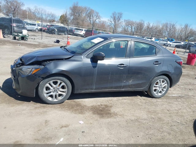 3MYDLBYV4HY170871 Toyota YARIS IA