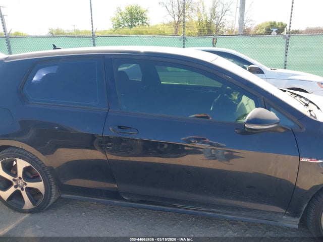 Продажа на аукционе авто 2015 Volkswagen Golf Gti 2.0t S W/performance Package 2-door, vin: 3VWT47AU9FM088559, номер лота: 44662406