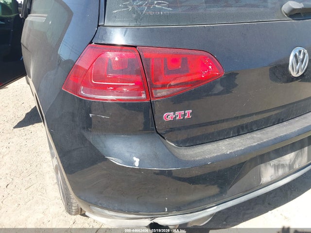 Продажа на аукционе авто 2015 Volkswagen Golf Gti 2.0t S W/performance Package 2-door, vin: 3VWT47AU9FM088559, номер лота: 44662406