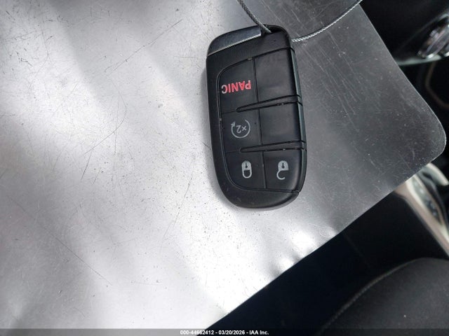 Продажа на аукционе авто 2017 Jeep Renegade Latitude 4x4, vin: ZACCJBBB4HPG49438, номер лота: 44662412