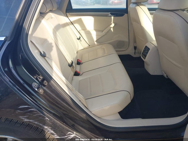 44662416 :رقم المزاد ، 1VWBT7A32HC029024 vin ، 2017 Volkswagen Passat 1.8t Se مزاد بيع