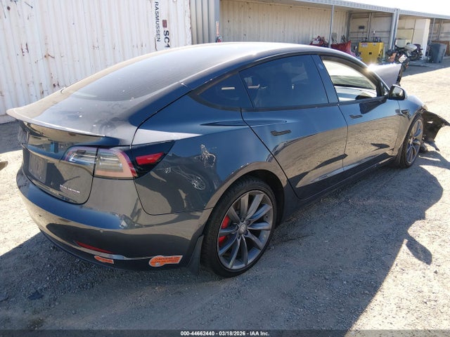 Tesla Model 3 Long Range/performance 2018 5YJ3E1EB9JF079279 Image 4