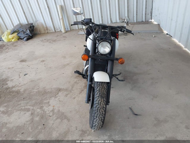 JH2RC537XKK901010 Honda Vt750 C2b
