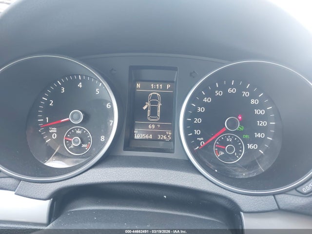 44662491 :رقم المزاد ، WVWDB7AJ1EW010200 vin ، 2014 Volkswagen Golf 2.5l مزاد بيع