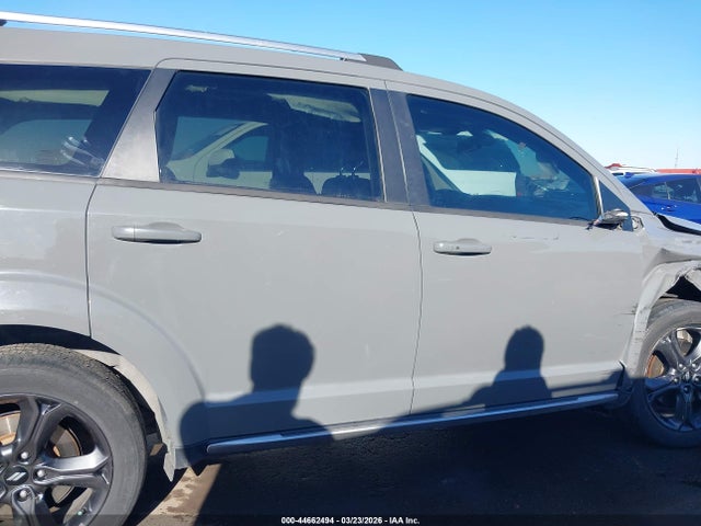 3C4PDDGGXKT759273 Dodge Journey Crossroad Awd