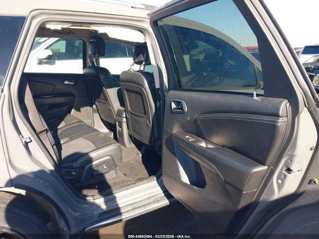 3C4PDDGGXKT759273 Dodge Journey Crossroad Awd