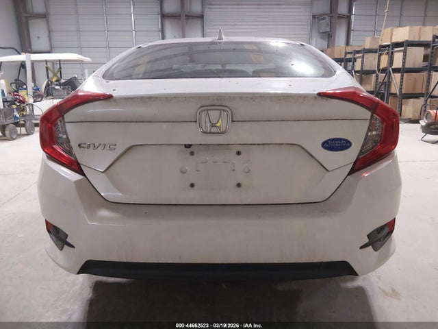 Продажа на аукционе авто 2018 Honda Civic Ex, vin: 19XFC2F76JE033689, номер лота: 44662523