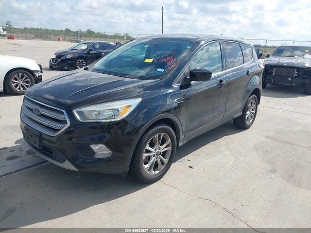 1FMCU0G9XHUC53039 Ford ESCAPE SE