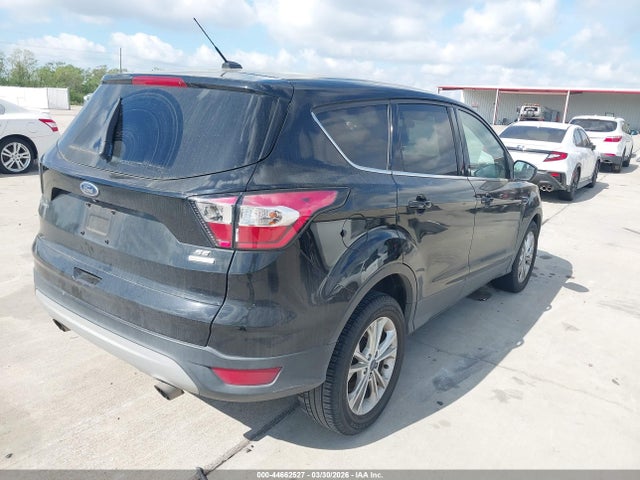 1FMCU0G9XHUC53039 Ford ESCAPE SE