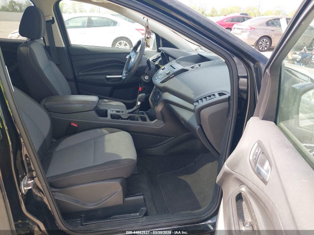 1FMCU0G9XHUC53039 Ford ESCAPE SE