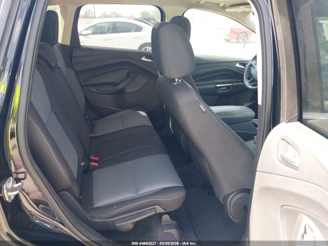 1FMCU0G9XHUC53039 Ford ESCAPE SE