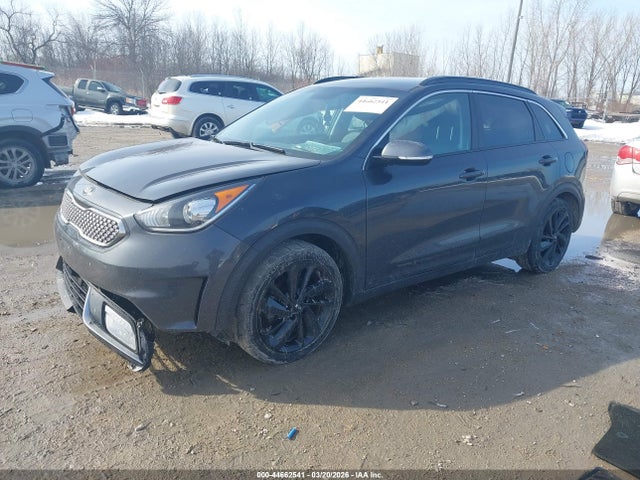 44662541 :رقم المزاد ، KNDCC3LC8K5256355 vin ، 2019 Kia Niro S Touring مزاد بيع