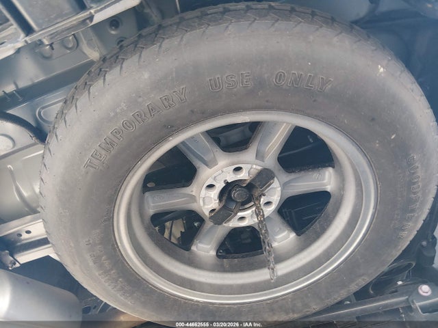 JTEVA5BR8S5039724 Toyota 4RUNNER SR5